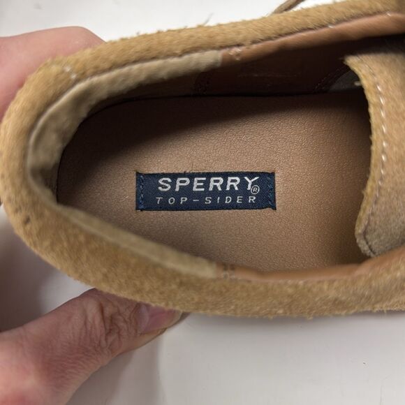 Sperry Topsider Tevin Boys shoes, size 5.5, the color is “dirty buck” - Picture 8 of 13